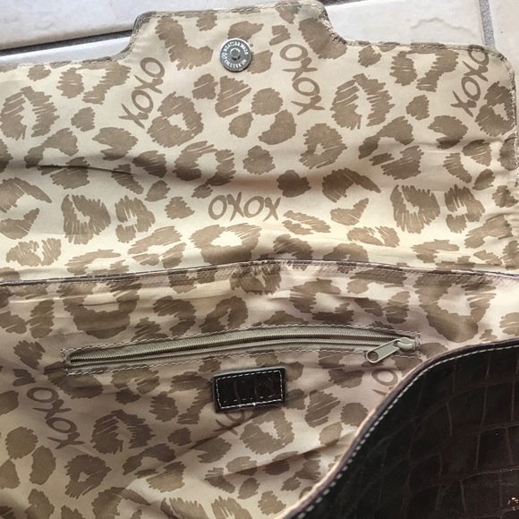 XOXO URban Legend Crocodile Print Purse - Picture 4 of 4